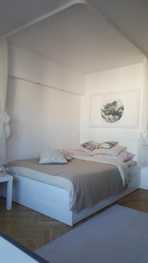 Apartament Chmielna Варшава Екстериор снимка