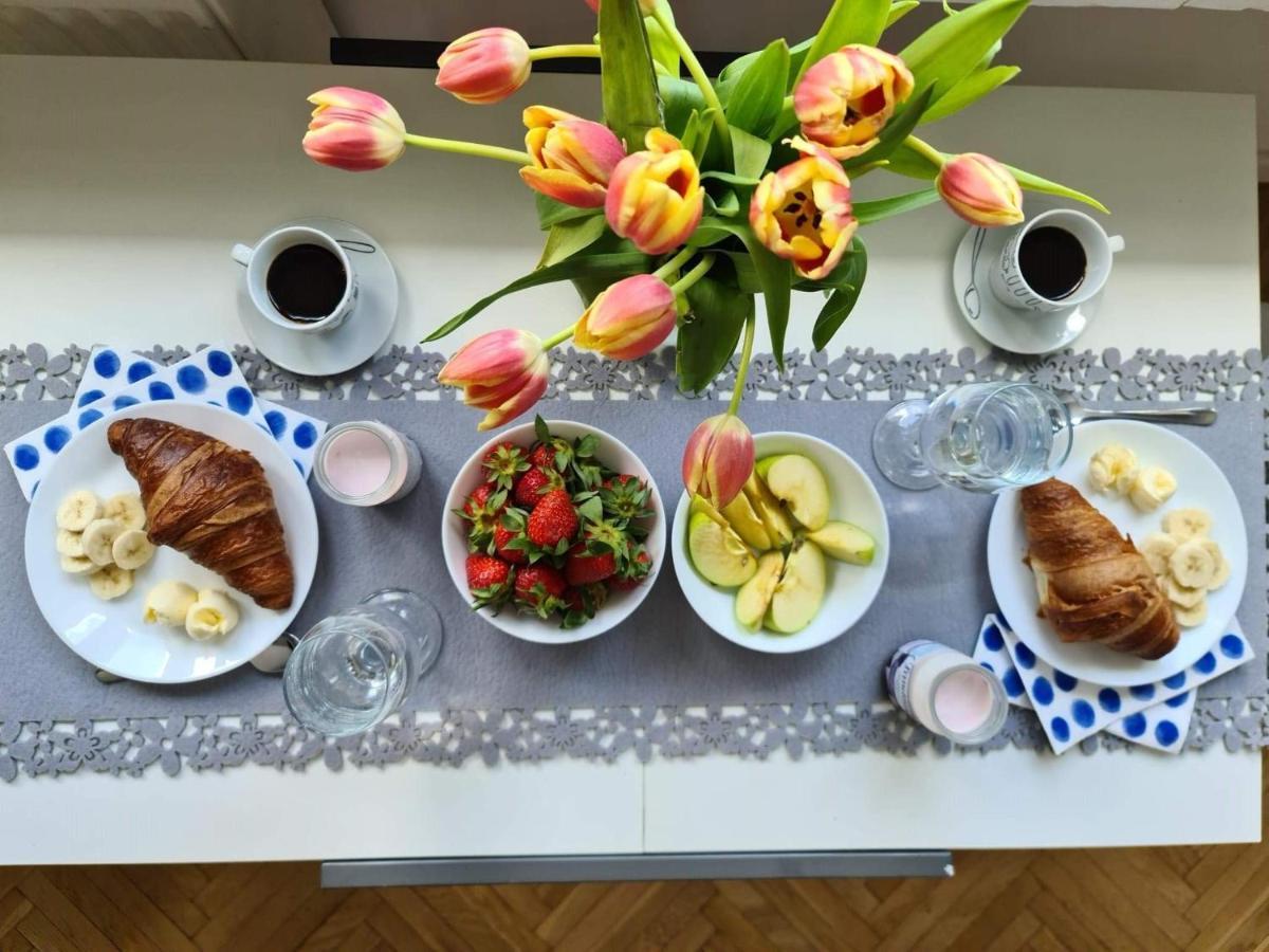 Apartament Chmielna Варшава Екстериор снимка